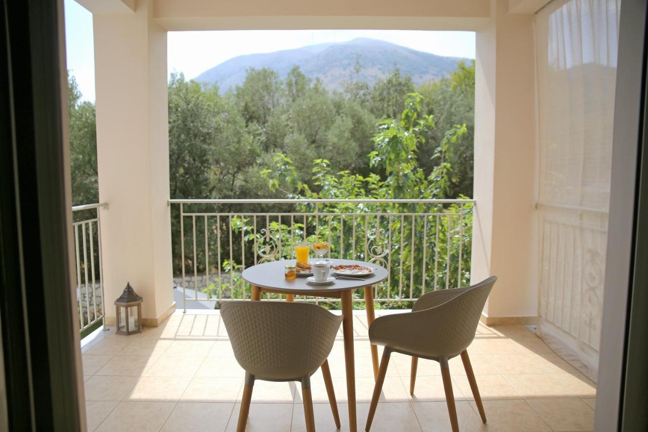 Amarianos Villas Agia Efimia Exterior photo